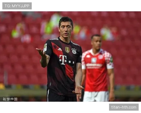 莱万多夫斯基面对顶级中卫表现解析：对抗能力是否足够顶级